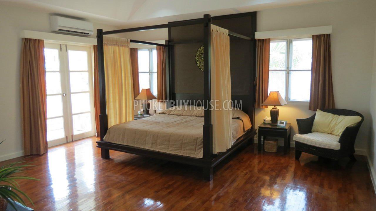 CHA4833: 4 Bedroom House with Pool in Chalong, Phuket. Photo #5