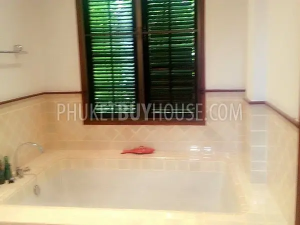 CHE4841: Luxury 4 bedroom villa in Laguna. Photo #4