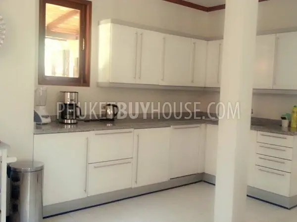 CHE4841: Luxury 4 bedroom villa in Laguna. Photo #8