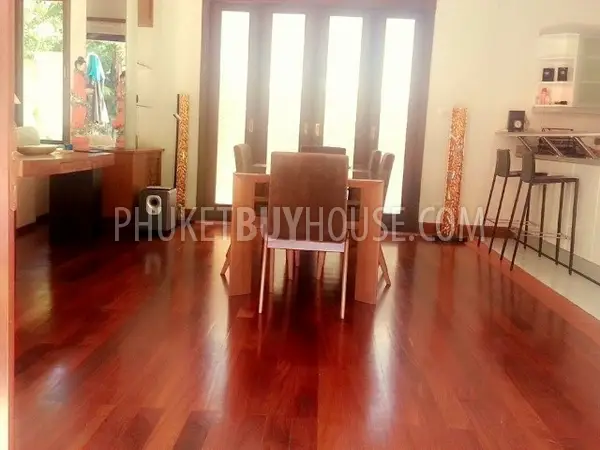 CHE4841: Luxury 4 bedroom villa in Laguna. Photo #11