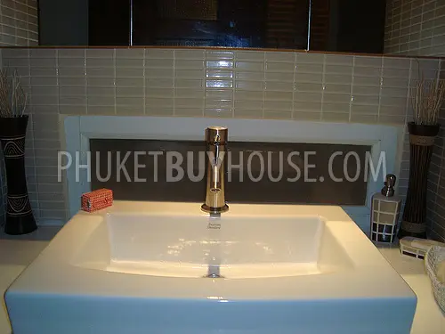 KAT4789: 1 bedroom freehold apartment. Photo #2