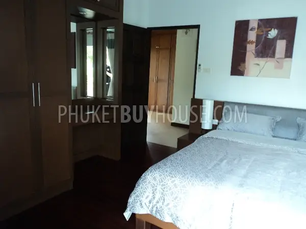 NAI992: Newly Built 3 Bedroom Bali Thai Style Villa in Nai Harn. Photo #6