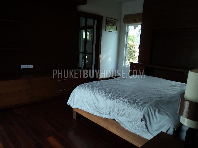 NAI992: Newly Built 3 Bedroom Bali Thai Style Villa in Nai Harn. Photo #13