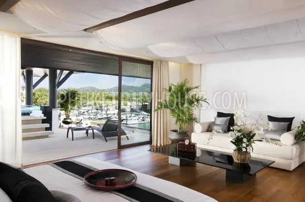 ISL4884: Royal Waterfront Pool Villa with Private 23m Yacht Berth. Fotoğraf #16