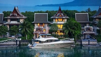 KOH4885: Sparkling villa with 5 bedrooms and a private berth for a yacht (70 m) in Ko Key. Photo #14