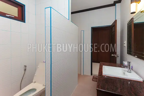 KTH4896: Six Bedroom Villa with Private Pool for Sale in Kathu. Fotoğraf #4