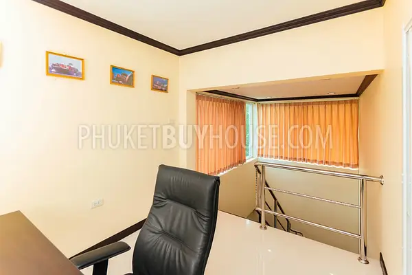 KTH4896: Six Bedroom Villa with Private Pool for Sale in Kathu. Fotoğraf #9