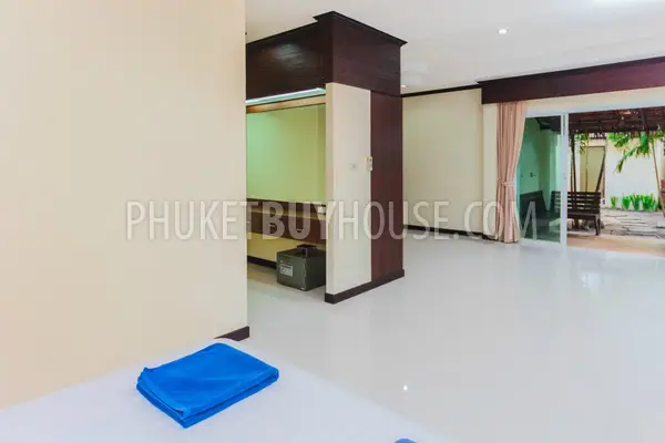 KTH4896: Six Bedroom Villa with Private Pool for Sale in Kathu. Fotoğraf #15