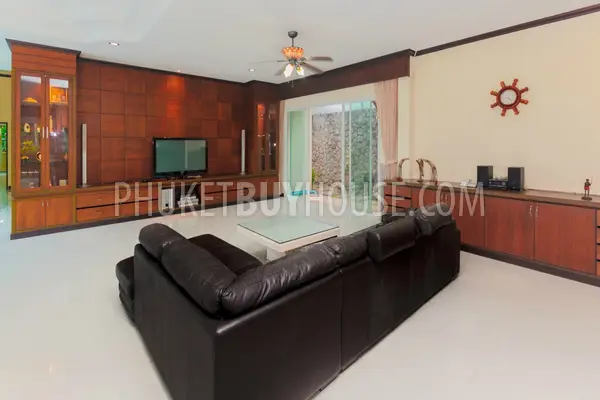 KTH4896: Six Bedroom Villa with Private Pool for Sale in Kathu. Fotoğraf #28