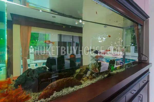 KTH4896: Six Bedroom Villa with Private Pool for Sale in Kathu. Fotoğraf #31