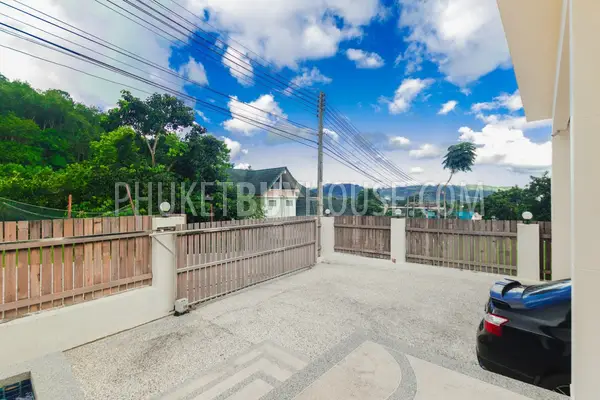 KTH4896: Six Bedroom Villa with Private Pool for Sale in Kathu. Fotoğraf #41