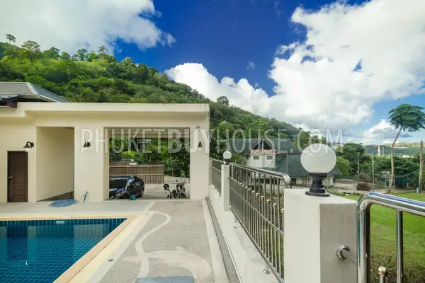 KTH4896: Six Bedroom Villa with Private Pool for Sale in Kathu. Fotoğraf #49