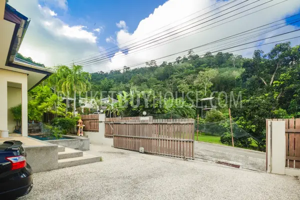 KTH4896: Six Bedroom Villa with Private Pool for Sale in Kathu. Fotoğraf #51