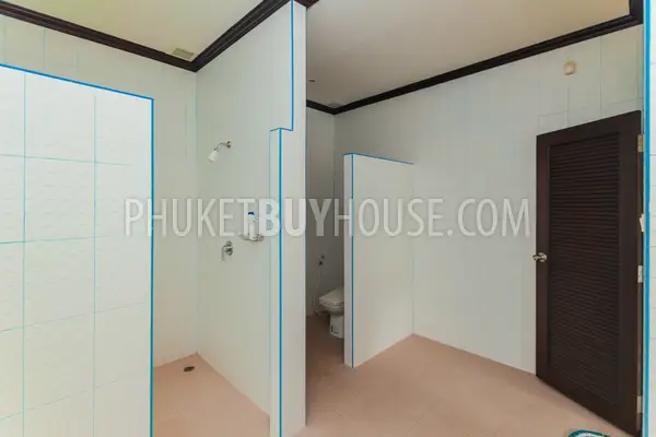 KTH4896: Six Bedroom Villa with Private Pool for Sale in Kathu. Fotoğraf #55