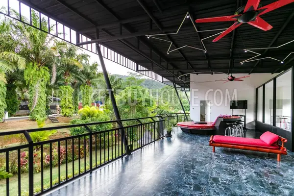 CHA4900: Two-storey Villa with 8 bedrooms and Swimming Pool in Chalong. Photo #1