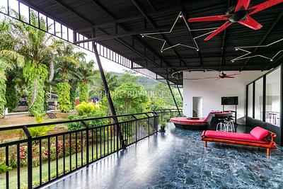 CHA4900: Two-storey Villa with 8 bedrooms and Swimming Pool in Chalong. Photo #1