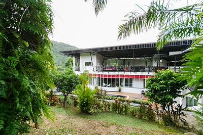 CHA4900: Two-storey Villa with 8 bedrooms and Swimming Pool in Chalong. Photo #8