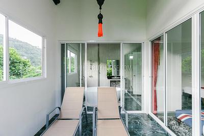 CHA4900: Двухэтажная вилла с 8 спальнями и бассейном в районе Чалонг. Фото #14