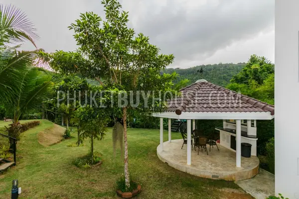 CHA4900: Two-storey Villa with 8 bedrooms and Swimming Pool in Chalong. Photo #39