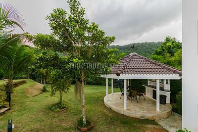 CHA4900: Two-storey Villa with 8 bedrooms and Swimming Pool in Chalong. Photo #39
