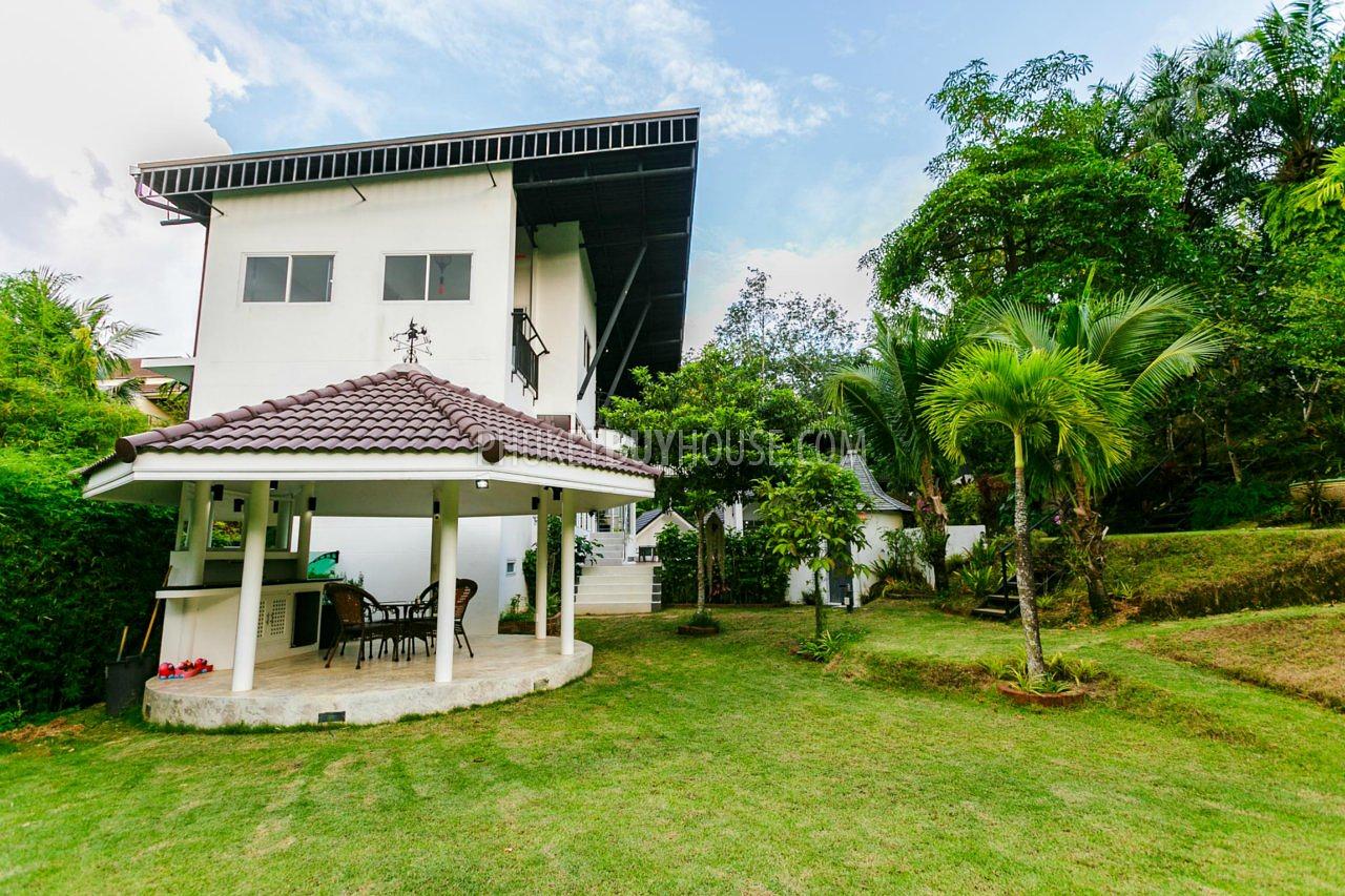 CHA4900: Two-storey Villa with 8 bedrooms and Swimming Pool in Chalong. Photo #40