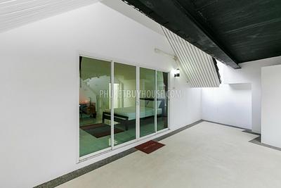 CHA4900: Two-storey Villa with 8 bedrooms and Swimming Pool in Chalong. Photo #48