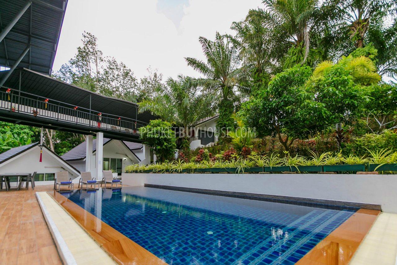 CHA4900: Two-storey Villa with 8 bedrooms and Swimming Pool in Chalong. Photo #56