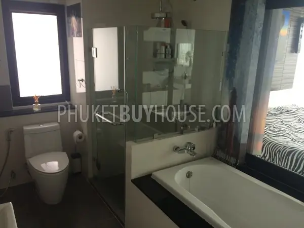 PAT4910: Sea view one bedroom apartment in Patong. Photo #2
