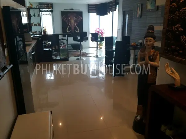 PAT4910: Sea view one bedroom apartment in Patong. Photo #5