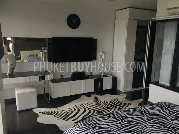 PAT4910: Sea view one bedroom apartment in Patong. Photo #12