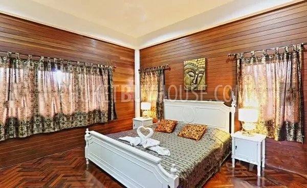 RAW4911: Big 4 Bedroom Private Pool Villa in Rawai. Photo #4