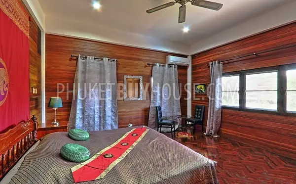 RAW4911: Big 4 Bedroom Private Pool Villa in Rawai. Photo #5