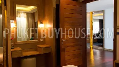 PHU4873: Condo with Excellent Views over the Sea and Coast Line in the Heart of Phuket. Fotoğraf #4