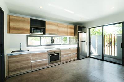 NAI4972: Luxury 2 Bedroom Villa just Minutes from Nai Harn beach. Photo #4
