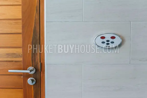 NAI4972: Luxury 2 Bedroom Villa just Minutes from Nai Harn beach. Photo #11