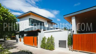 NAI4972: Luxury 2 Bedroom Villa just Minutes from Nai Harn beach. Photo #15