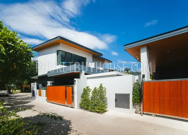 NAI4972: Luxury 2 Bedroom Villa just Minutes from Nai Harn beach. Photo #15