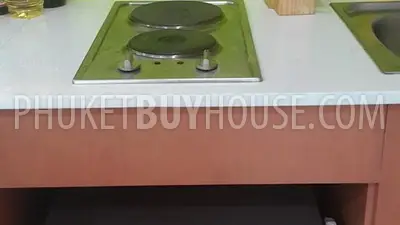 KTH4921: One bedroom Kathu condo for sale 36 sqm fully furnished URGENT SALE. Fotoğraf #5