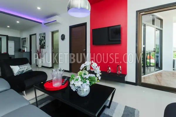 NAI4924: Two Bedroom Apartment for Sale in Walking Distance to the Nai Harn beach. Photo #4