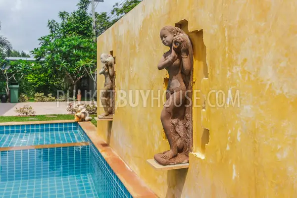 NAI5087: Pool Villa with Swimming Pool Garden in Nai Harn Phuket. Photo #4
