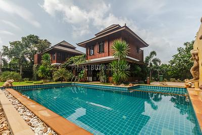 NAI5087: Pool Villa with Swimming Pool Garden in Nai Harn Phuket. Photo #5
