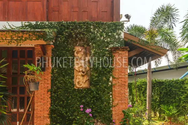 NAI5087: Pool Villa with Swimming Pool Garden in Nai Harn Phuket. Photo #21