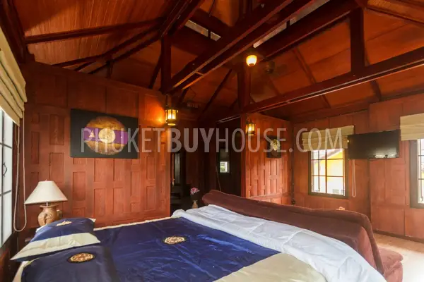 NAI5087: Pool Villa with Swimming Pool Garden in Nai Harn Phuket. Photo #26
