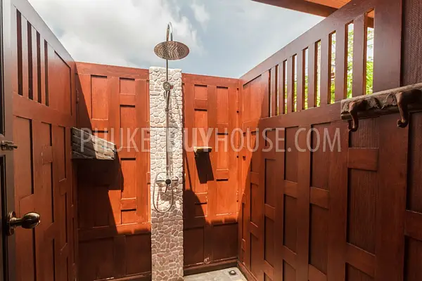 NAI5087: Pool Villa with Swimming Pool Garden in Nai Harn Phuket. Photo #28