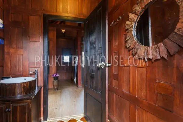 NAI5087: Pool Villa with Swimming Pool Garden in Nai Harn Phuket. Photo #32