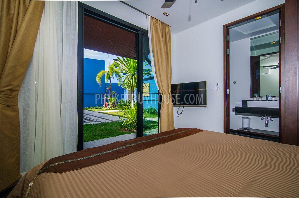 BAN5052: Elegant two-bedroom villa in Bangtao Beach. Photo #9