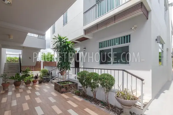 CHA5064: Huge 7 Bedroom Modern Sea View and Beach front Villa near Chalong Marine. Photo #24