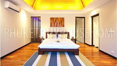 NAI5122: 3 Bedroom Luxury Villa in Nai Harn. Photo #8