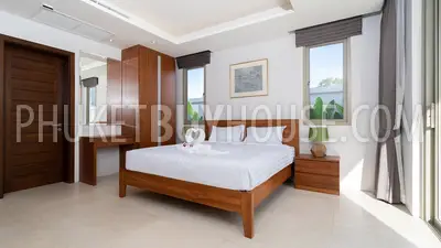 LAY5129: 4 Bedroom Luxury Villa in Layan. Photo #9