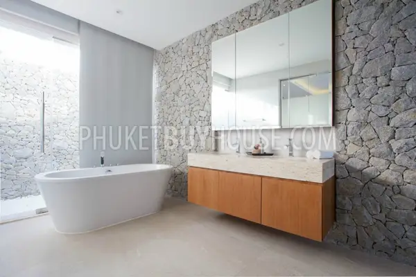 LAY5130: 3 Bedroom Luxury Pool Villa near Layan Beach. Photo #11